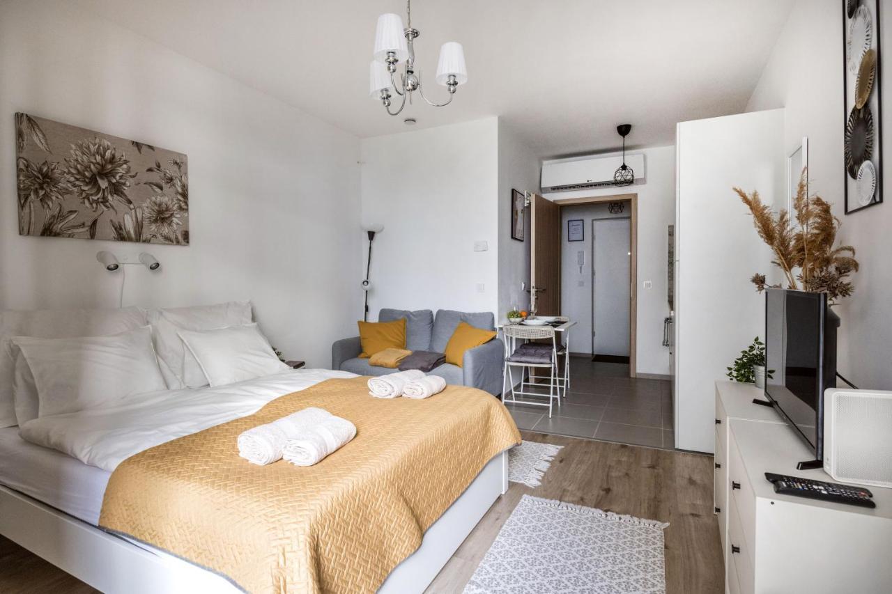 Stylish And Cozy Studio In The Heart Of The City Apartment บูดาเปสต์ ภายนอก รูปภาพ